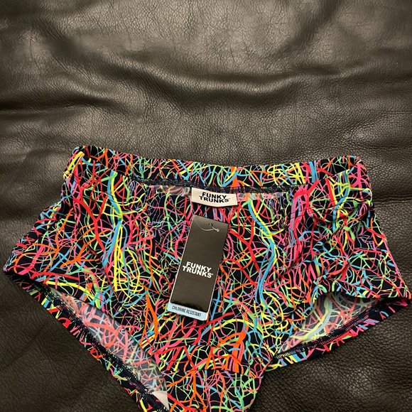 Funky Trunks Briefs - Picture 3 of 3